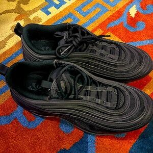 Nike Air Max 97 All Black sz 8. Worn twice